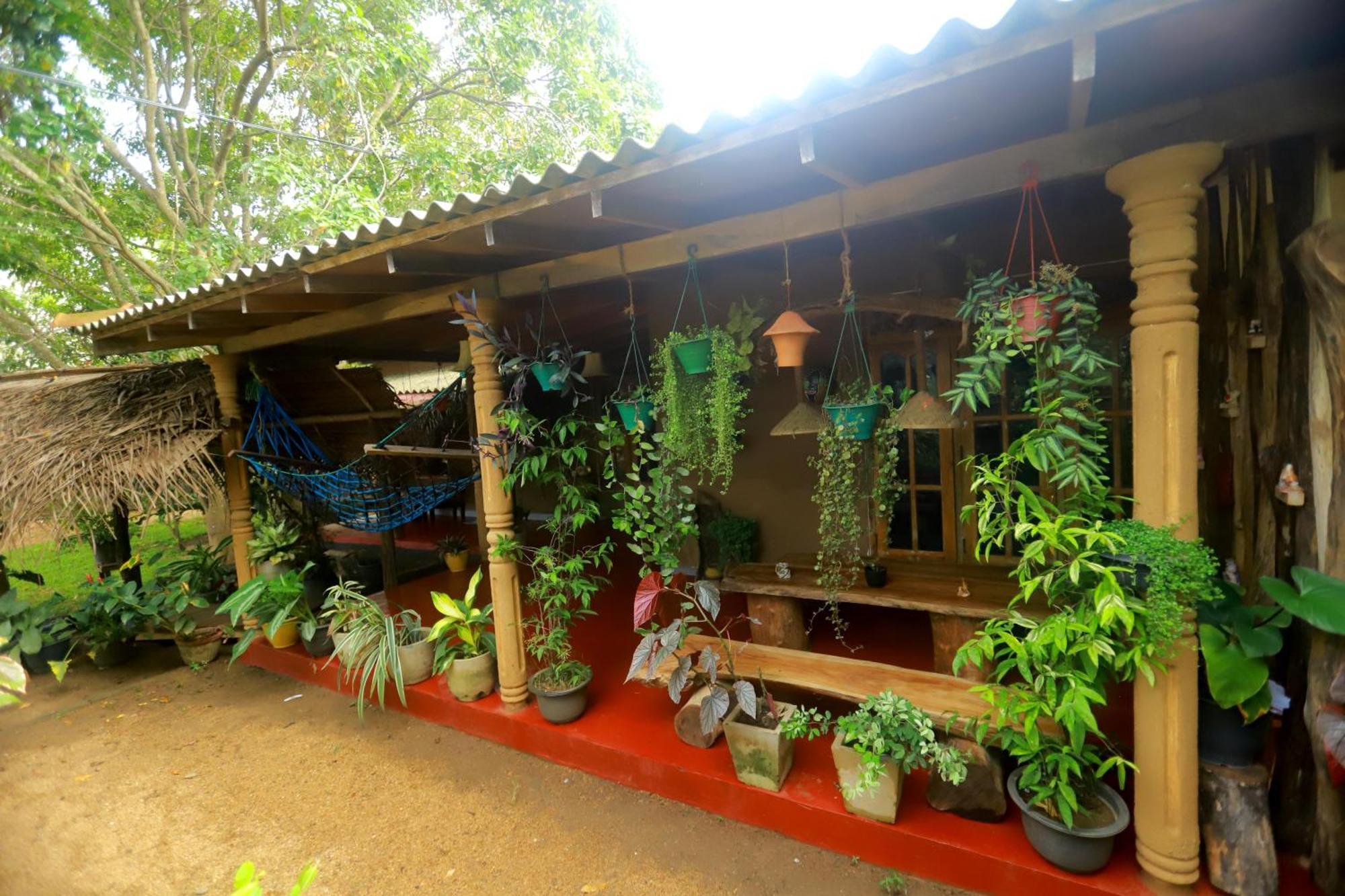 Dinna Nature Hostel Sigiriya Exterior photo